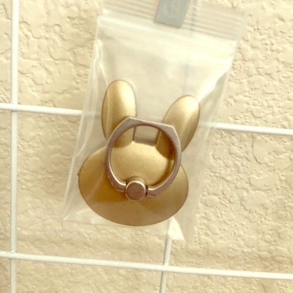 2 Bunny Key Rings 🐰 - Picture 3 of 4